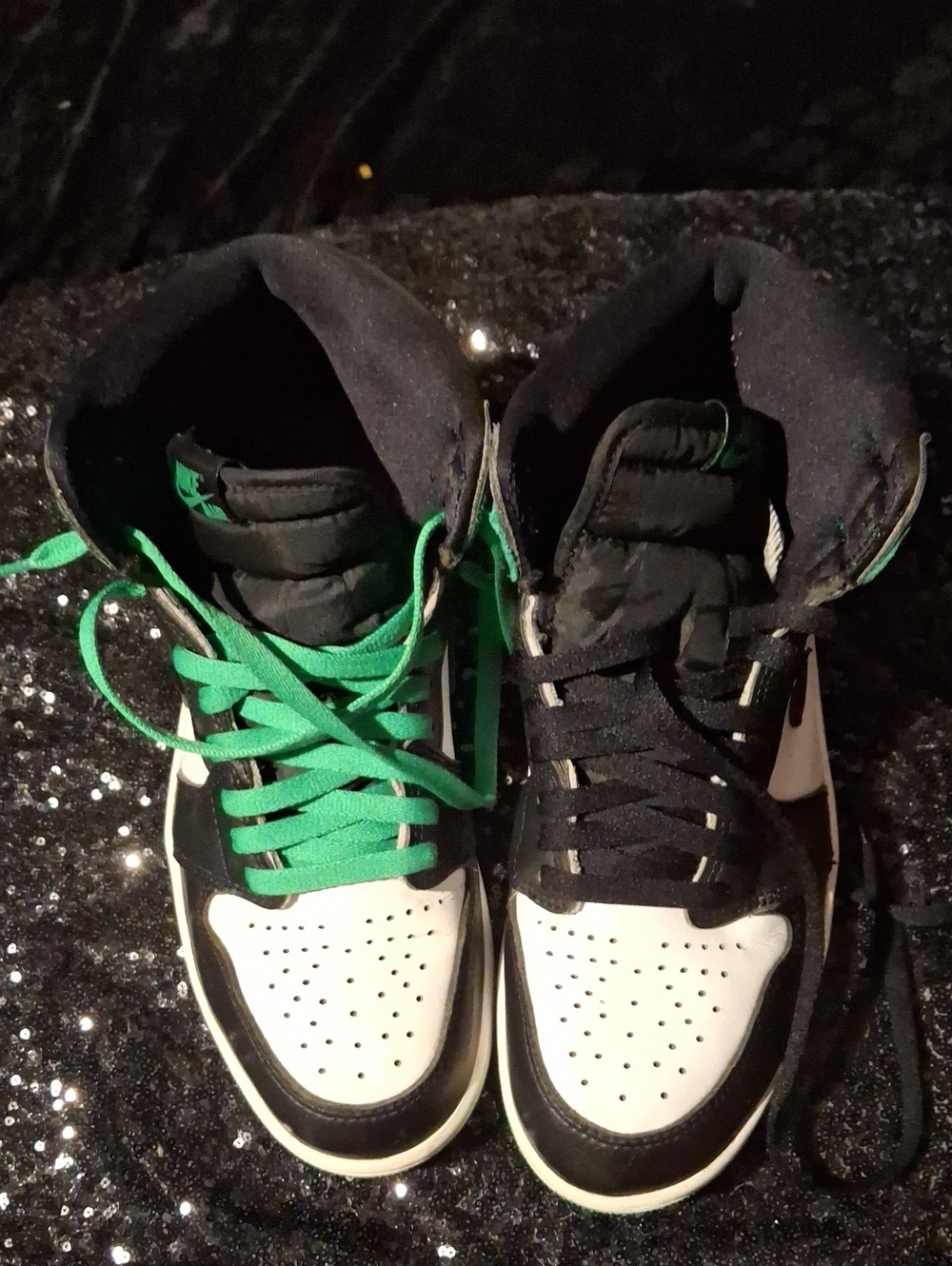 Nike High-Top Sneakers in Black, White & Green with Mismatched Laces